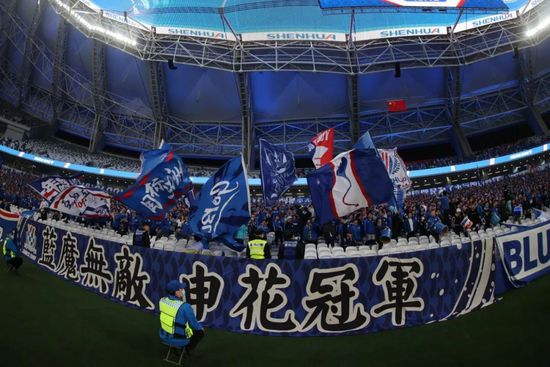 压力对我而言与以往不同，生活是一个学习的过程，我们大家都渴望踢出一场精彩的比赛。